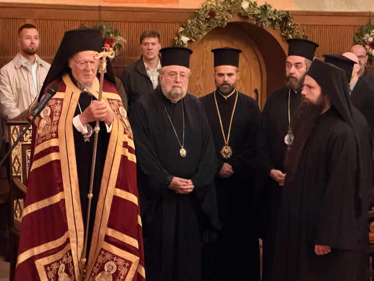 Patriarku Vartholome drejtoi liturgjinë në Manastirin e Essex-it - photo 13