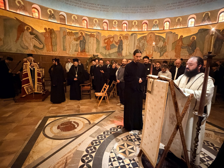 Patriarku Vartholome drejtoi liturgjinë në Manastirin e Essex-it - photo 15