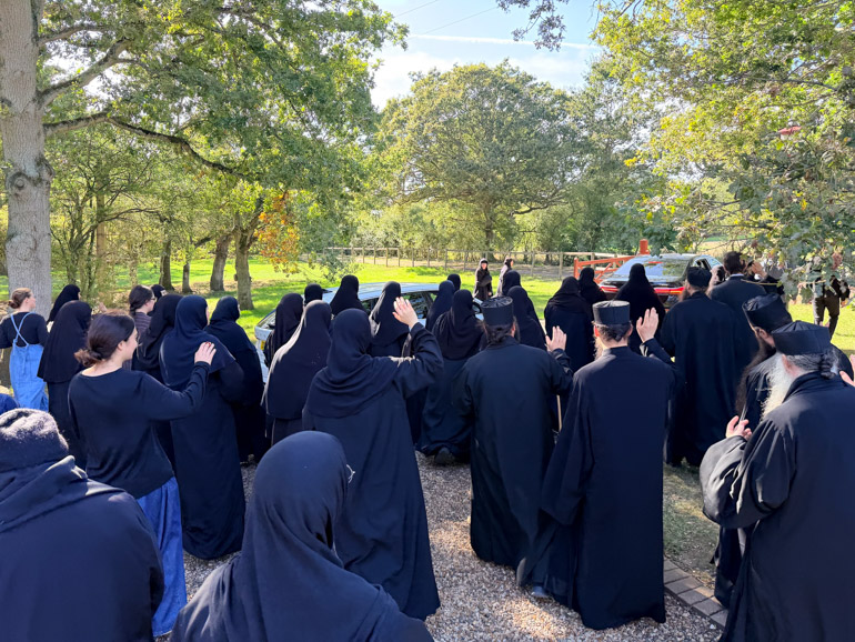 Patriarku Vartholome drejtoi liturgjinë në Manastirin e Essex-it - photo 18