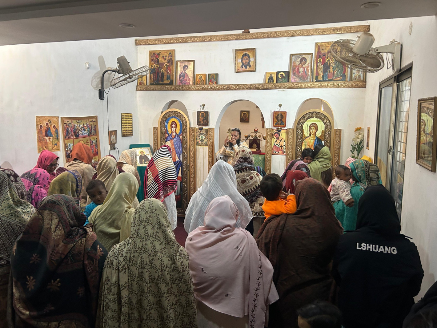 Ati Kirill Amir nga Pakistani tregon rrugën drejt priftërisë ortodokse - foto 2