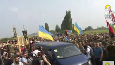 Near Borispol Cross Procession passed under screams of radicals (VIDEO)