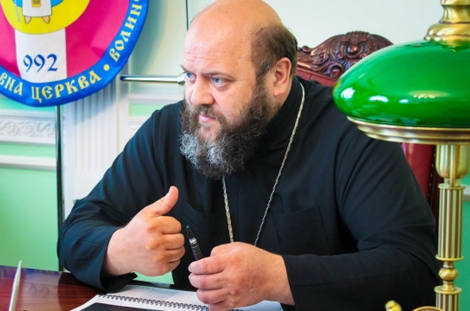 Filaret orders to drive out to the street Lutsk publishing house 