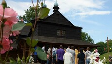 In Kolomyia UOC believers have been prayerfully standing at the temple for the fourth week (PHOTO)