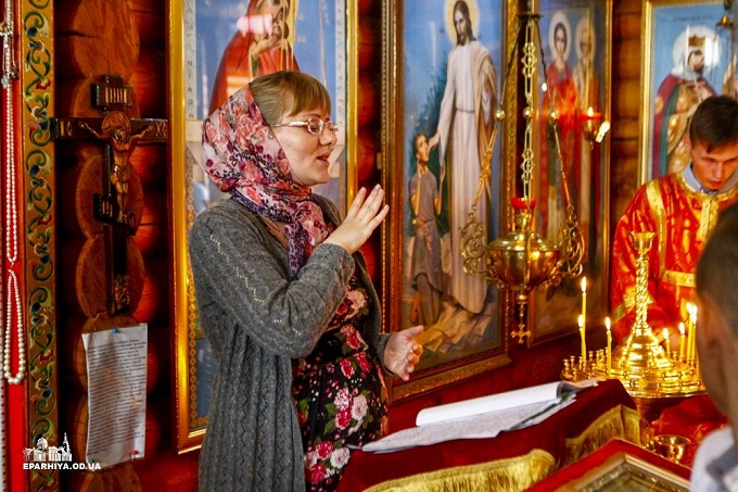 Metropolitan Agafangel of Odessa performs divine service translated into sign language (VIDEO)