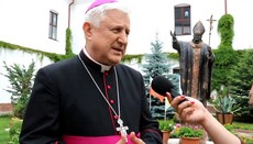 Ukrainian officials do not like the people: they rob and deceive them – RCC Bishop