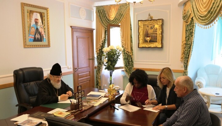 Metropolitan Joasaph of Kirovograd and Novy Mirgorod meeting with an OSCE representative