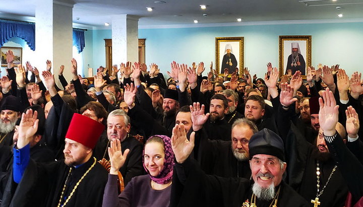 A vote of the Izium eparchy clergy