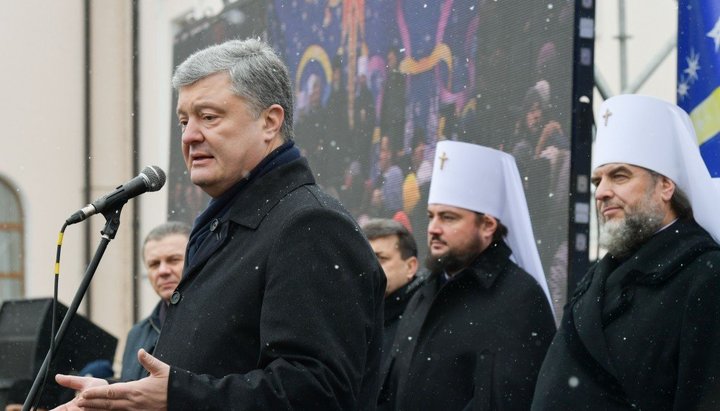 Petro Poroshenko and ex-Metropolitans Simeon (Shostatsky) and Alexander (Drabinko)