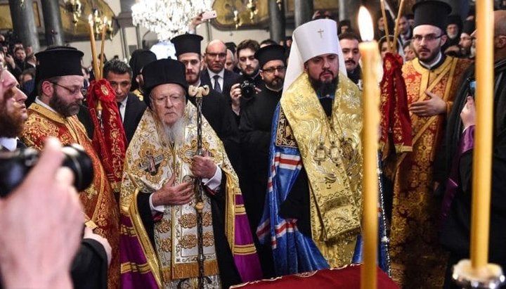 Ecumenical Patriarch Bartholomew and the head of the OCU Epiphany Dumenko