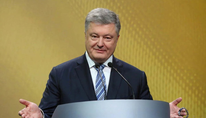 Poroshenko demands not to prescribe to Ukrainians what church they should go 