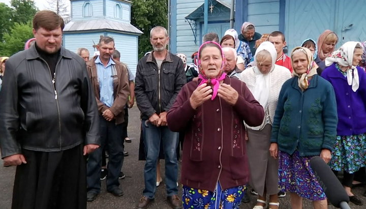 A freeze-frame from the video message of the parishioners of the village of Kazak. Photo: UOJ