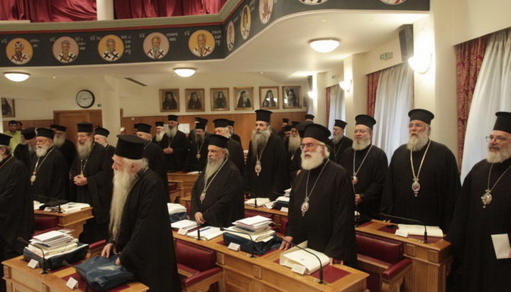 Extraordinary meeting of the Bishops’ Council of the Greek Orthodox Church. Photo: romfea.gr