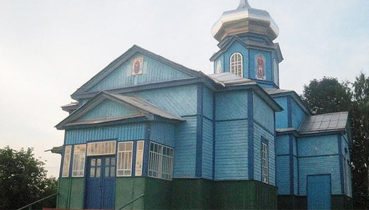 Holy Protection temple of the UOC in Novozhyvotiv village. Photo: zruchno.travel