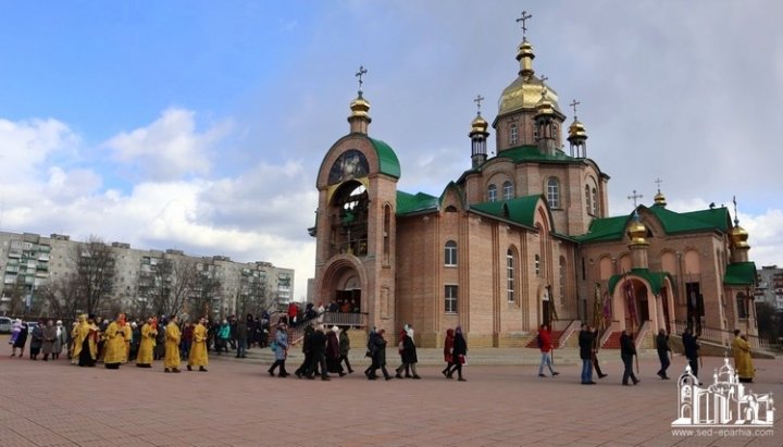 The religious procession on the Day of the Triumph of Orthodoxy in Kharkiv. Photo: eparchia.kharkov.ua