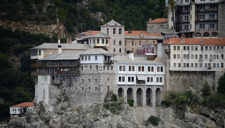 The expert named the Athonite monasteries opposed to supporting Ukrainian schismatics. Photo: RIA Novosti