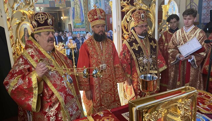 Metropolitan Nikodim, concelebrated by the bishops of the Polish Church. Photo: UOJ