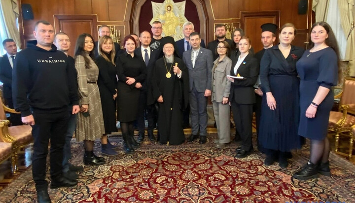 Patriarch Bartholomew with representatives of the Ukrainian delegation at the Phanar. Photo: ukrinform.ru