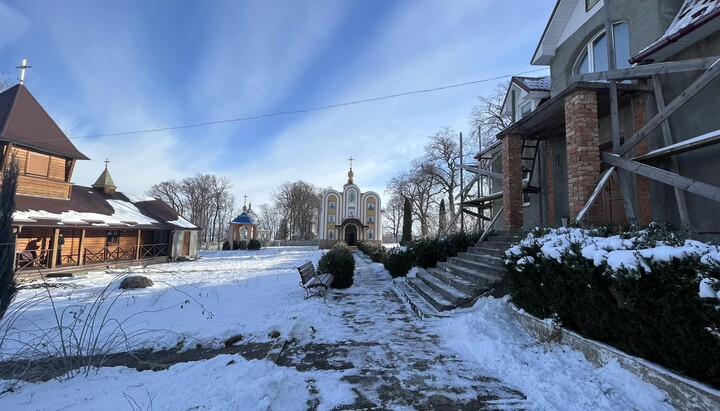 Uhornytsky Monastery of the UOC, occupied by representatives of the OCU. Photo: Facebook Feohnost Bodoryak