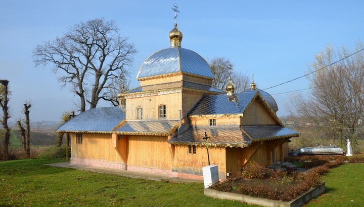 The Church of the Nativity of the Blessed Virgin Mary (UOC) in the village of Vidnev, Lviv region. Photo: wikipedia.org