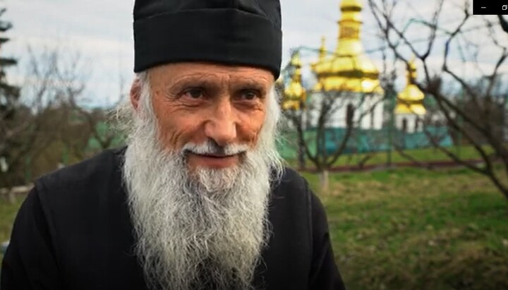 Archimandrite Ephraim, a resident of the Kyiv-Pechersk Lavra. Photo: screenshot of the video of the Pershy Kozatsky YouTube channel