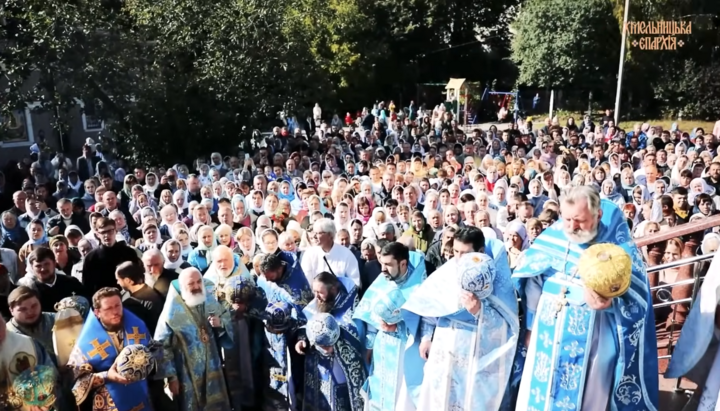 Divine Liturgy in the St. Nicholas Church of the UOC Khmelnytskyi. Photo: press service of the Khmelnytskyi Eparchy