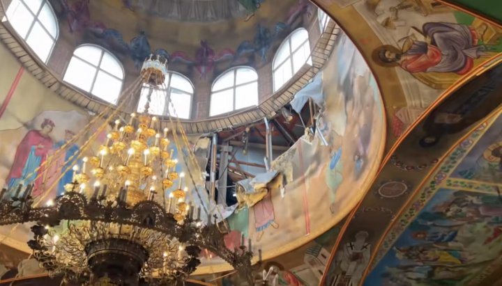 A damaged dome of the Sretensky Church in Odesa. Photo: a screenshot of the YouTube channel "Joyful Dyak"