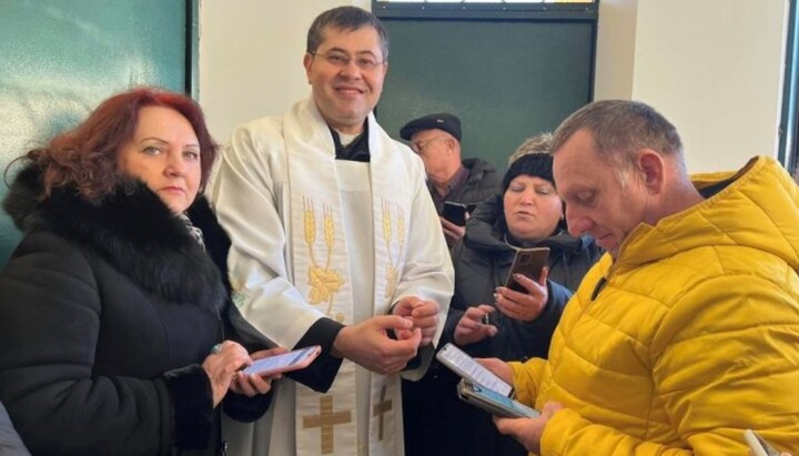 Members of the RCC congregation of St Nicholas Church. Photo: Credo