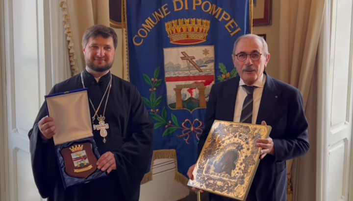 Archpriest Myroslav Vdodovych and Pompeii mayor Carmine Lo Sapio. Photo: a video screenshot of the Odessa Eparchy