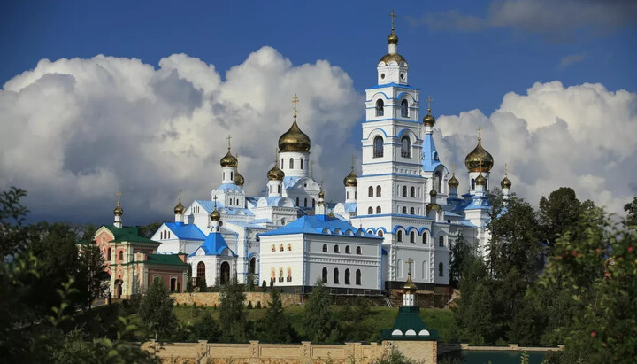 Pochaiv Holy Spirit Skete Monastery. Photo: Raskolam