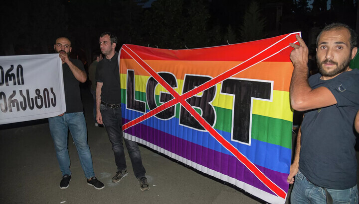 Georgian Parliament unanimously passes anti-LGBT law