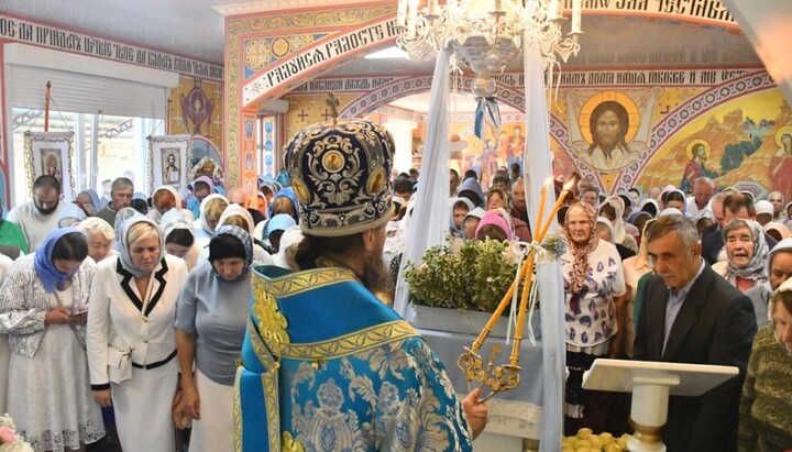 The consecration of the UOC Church in honor of Saint Lazarus in Baranivka. Photo: Zhytomyr Eparchy