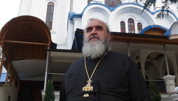 Rector of the Holy Cross Cathedral of Uzhhorod, Archpriest Dimitry Sydor. Photo: lem.fm