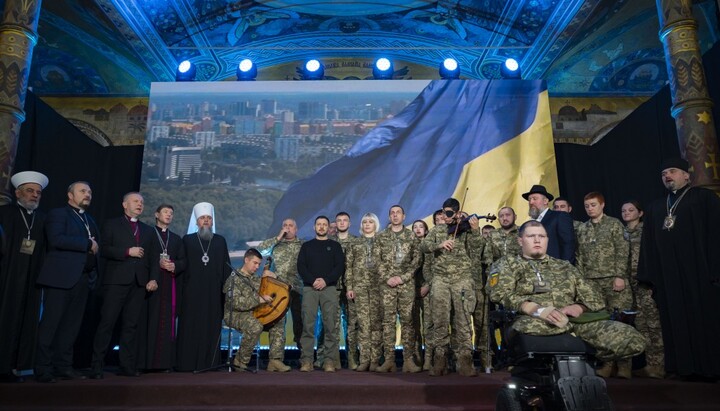 Zelensky with Dumenko, Jews, and Muslims in the Refectory Church of the Lavra. Photo: Office of the President of Ukraine