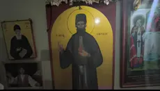 Ikona e Shën Efremit që derdh lot! Besimi, misteri dhe shpresa e besimtarëve