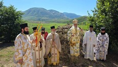 Mitropolia e Shenjtë e Gjirokastrës kremton mbylljen e Pashkës dhe Shën Nikollën  në Mesopotam