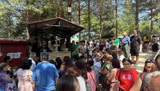 Shën Kozmai dhe Damiani u kremtuan në Hoçisht të Korçës