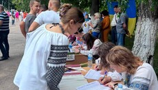Në Ploske u mbajt mbledhje për kalimin e kishës në OCU