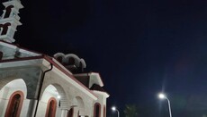 Vangjush Miti dhuron 9 ndriçues për Manastirin e Boboshticës
