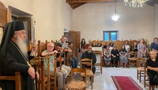 Mitropoliti Nathanail kremton vigjilje për Shën Marinën në Himarë