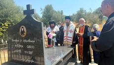 Në Vlorë u krye përshpirtja te varri i Episkopit Kozma Qirjo
