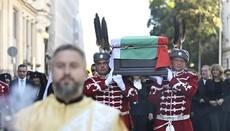Në Sofje u pritën eshtrat e car Samuilit të sjella nga Greqia