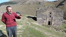 Familje turke ruan kishën ortodokse Kırkharman në Giresun