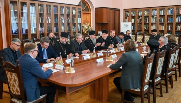 VSCiRO diskutoi me Këshillin Botëror të Kishave anëtarësimin e KOU-së