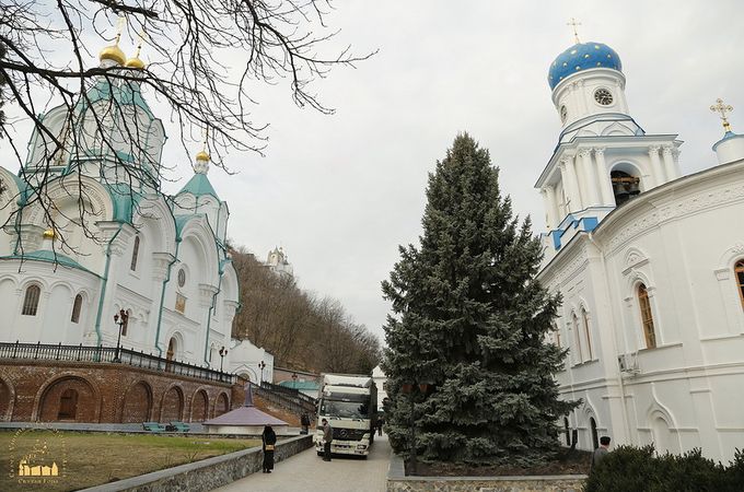 Believers from Volyn dispatched humanitarian aid to Sviatogorsk Lavra