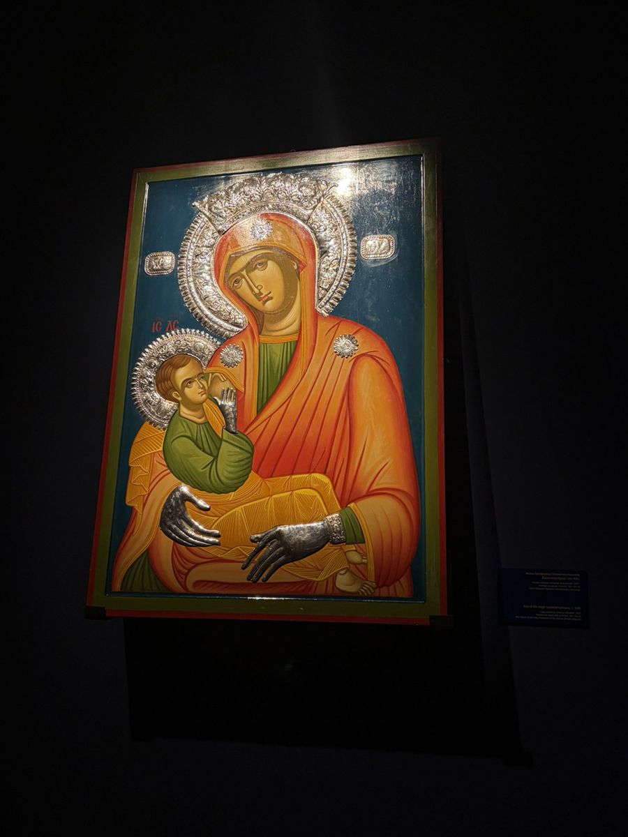 Patriarku Porfir hapi ekspozitën “Shën Sava” në Beograd фото 3