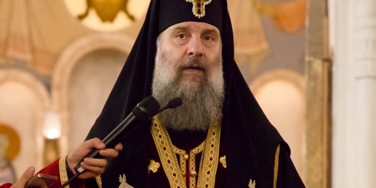Patriarku Shio III kryesoi pagëzimin e parë masiv në Tibilisi - photo 3