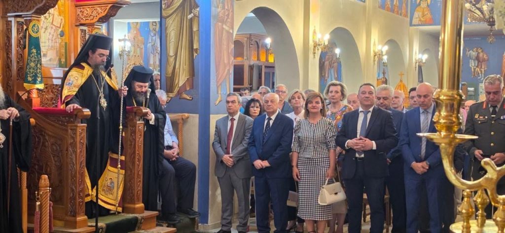 Mijëra besimtarë nderuan Shën Paisin në Konicë - photo 4