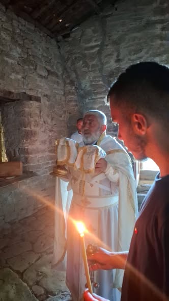 Festa e Shën Kozmait dhe Shën Damianit u kremtua në Sërstan me kalendarin e vjetër - photo 1