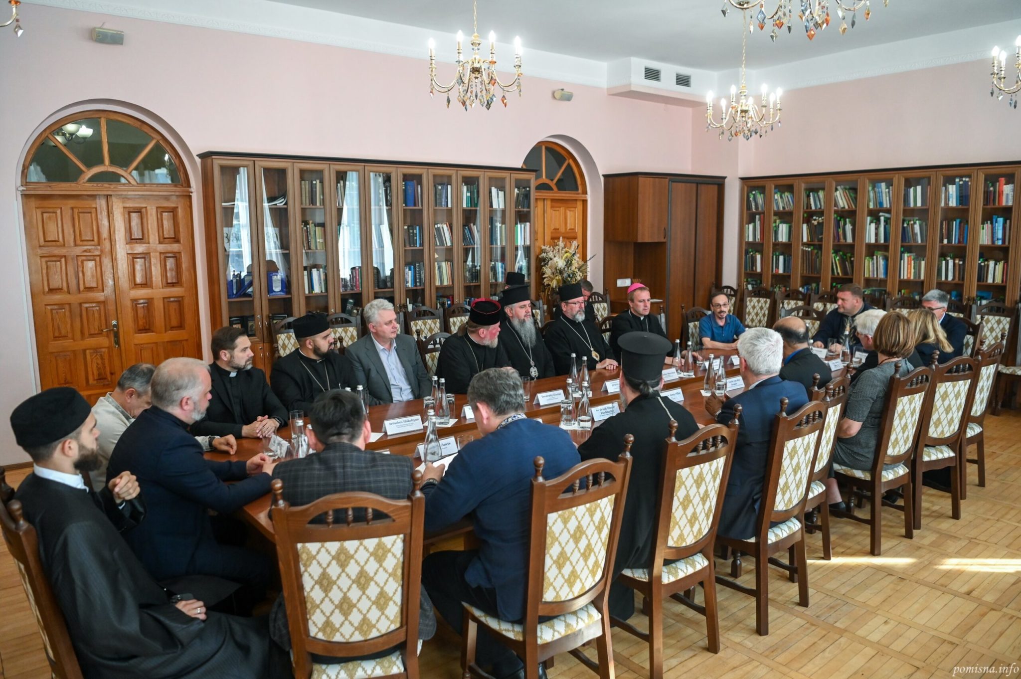 Delegacioni i Këshillit Botëror të Kishave takoi Epifanin në Kiev - photo 7