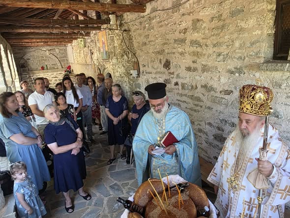 Mitropoliti Nathanail kremtoi Shën Marinën në Kulluricë të Finiqit - photo 2